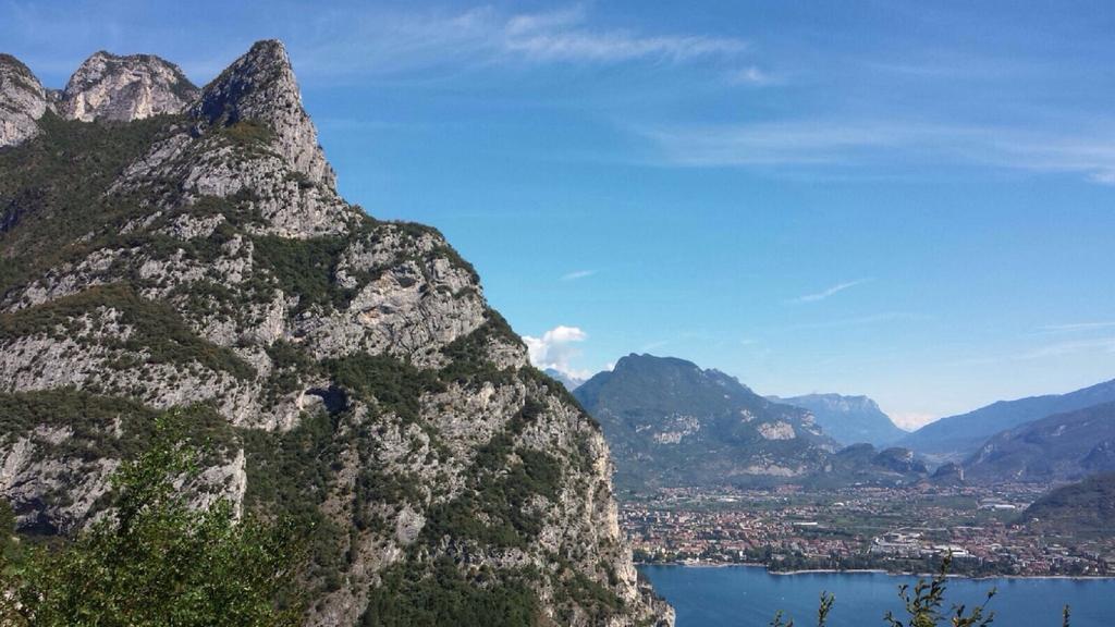 Appartamento San Faustino Torri Del Benaco Pokoj fotografie